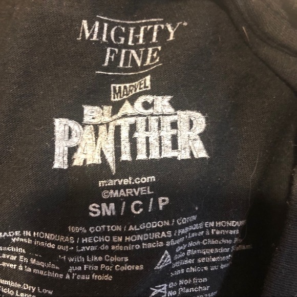 5/$25 Marvel Black Panther Women’s Fitted Graphic T Shirt Women's Size Small - Picture 4 of 4